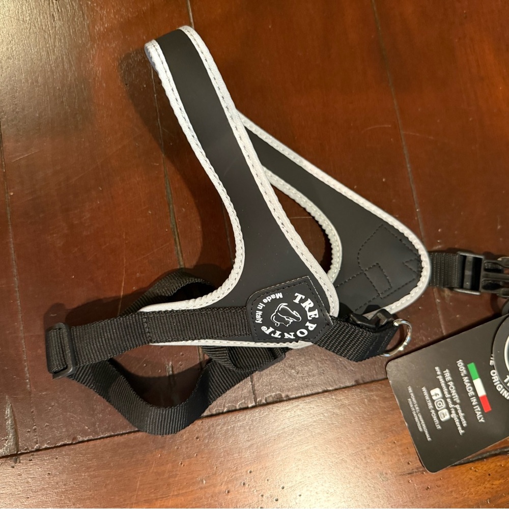 Tre Ponti Dog Harness (new with tags)